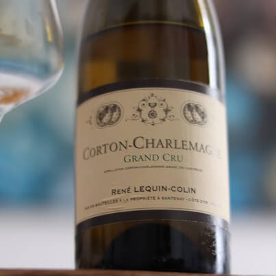 Corton Charlemagne is one of the 2 grands crus tasted during the wine tasting class "Pure Tasting".